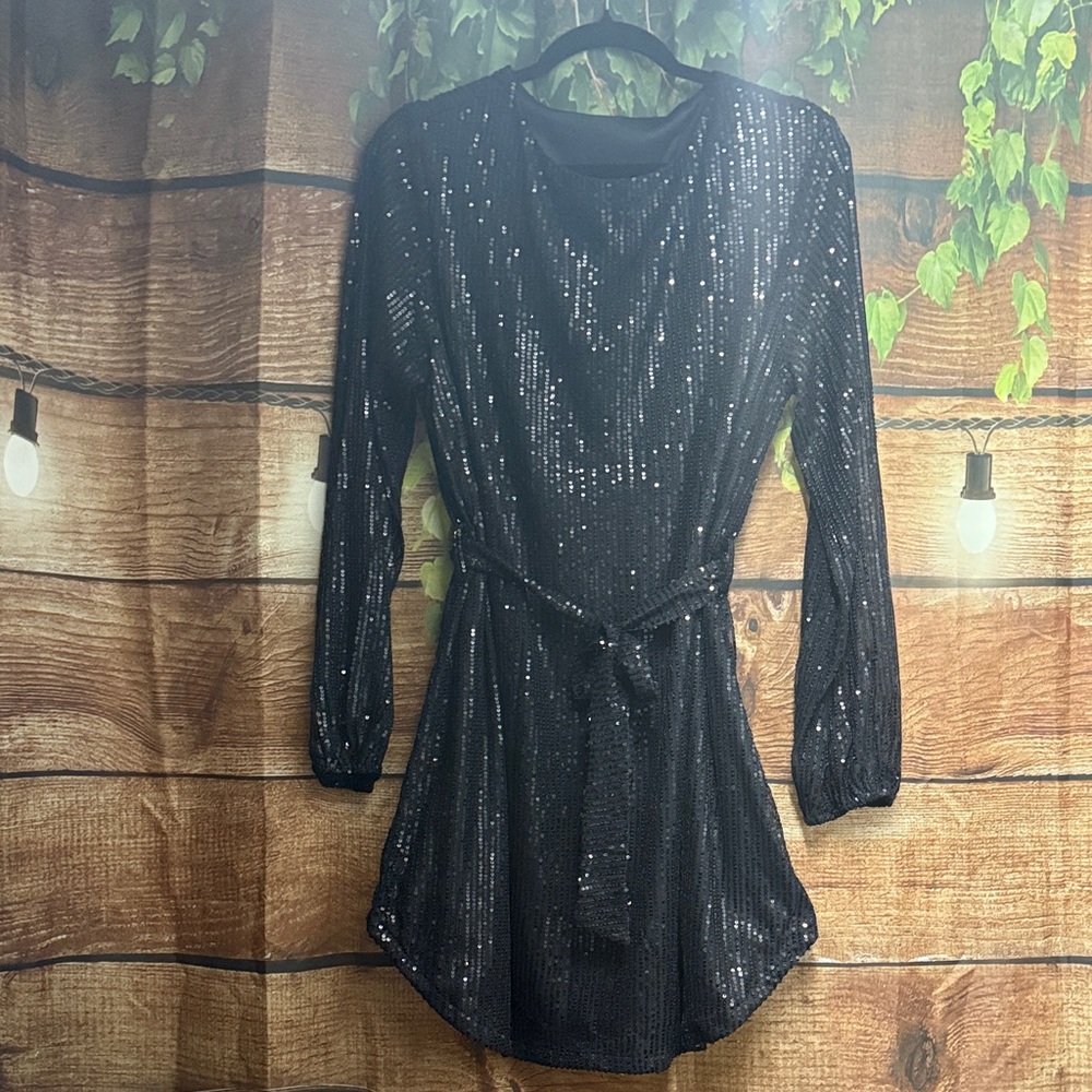 🆕SHEIN Black Sequin Belted Dress